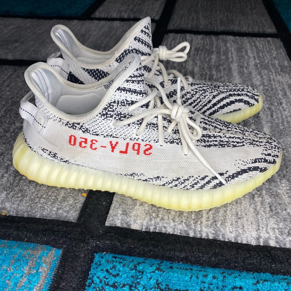 Yeezy boost 350 v2 zebra